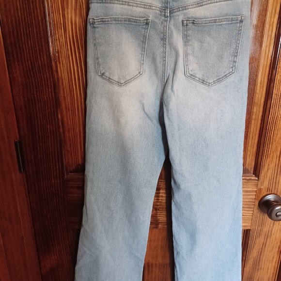 Rue 21 Size 3 holey jeans - Picture 2 of 6